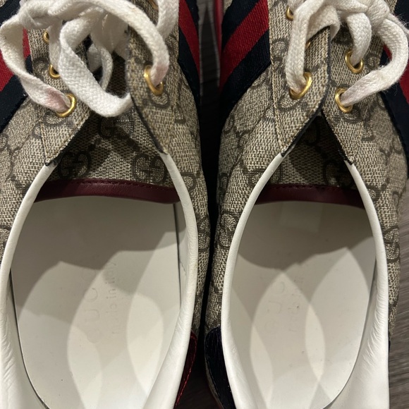 AUTHENTIC MENS GUCCI SNEAKERS - Picture 2 of 5
